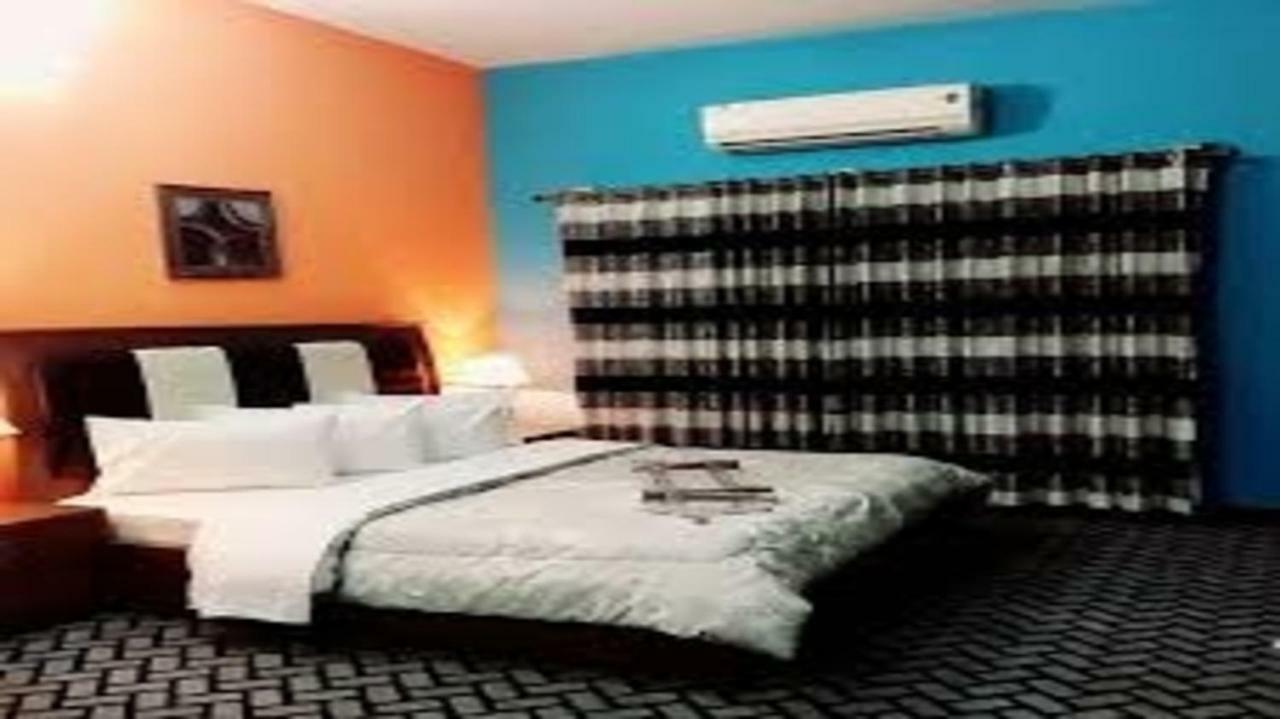 Mulberry Guest House F-10 Islamabad Esterno foto